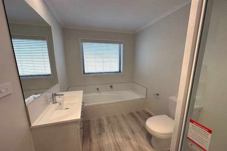 Photo of property in 61 Ridge Drive, Omokoroa, 3114