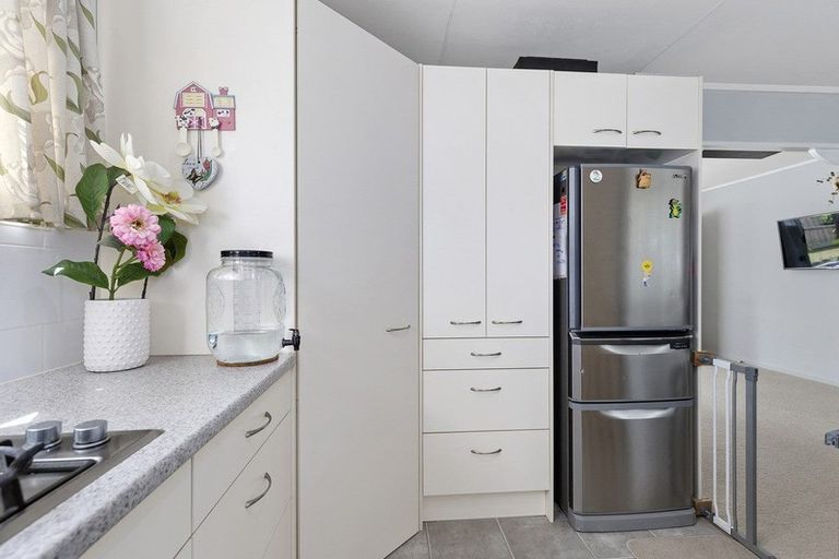 Photo of property in 4a Ansford Place, Bader, Hamilton, 3206