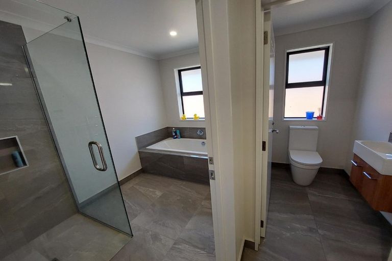 Photo of property in 6 Feather Place, Rolleston, 7615