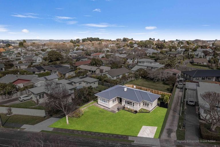 Photo of property in 25 Kent Road, Saint Johns Hill, Whanganui, 4501