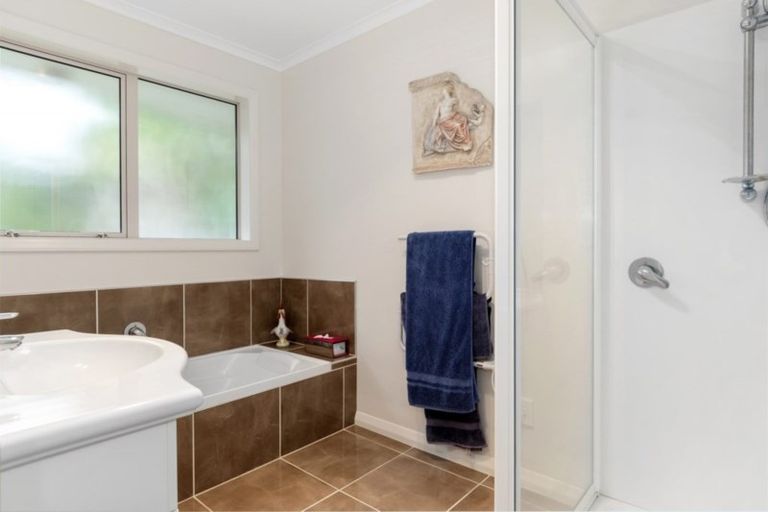 Photo of property in 19 Haden Place, Omokoroa, 3114