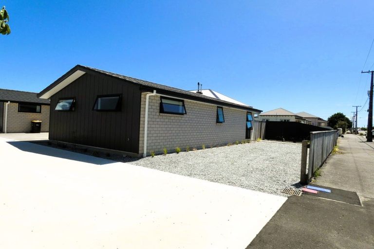 Photo of property in 90 Derby Street, Westport, 7825