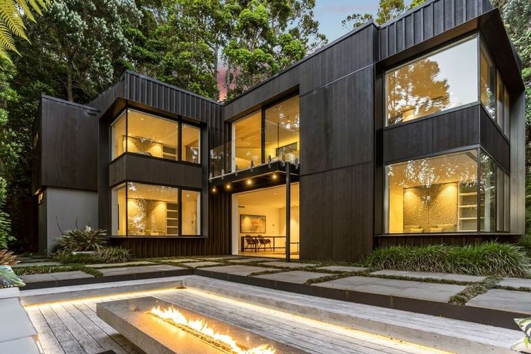 Photo of property in 34 Arapito Road, Titirangi, Auckland, 0604