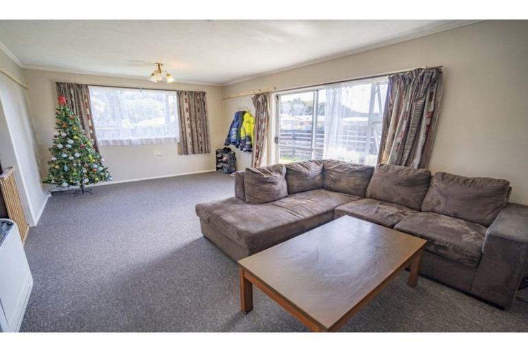 Photo of property in 54 Paisley Street, Kew, Invercargill, 9812