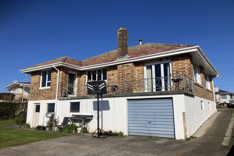 Photo of property in 12 Watene Crescent, Waitara, 4320