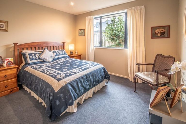 Photo of property in 2 Village Lane, Halswell, Christchurch, 8025