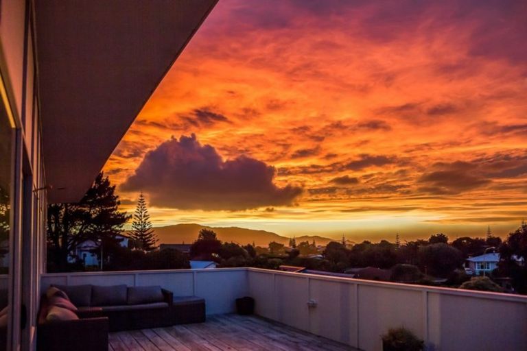 Photo of property in 22 Weggery Drive, Waikanae Beach, Waikanae, 5036