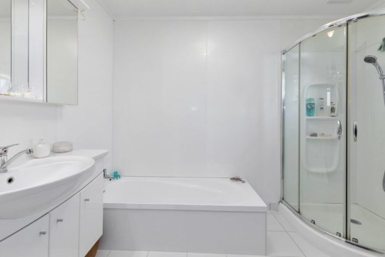 Photo of property in 13a Westpoint Avenue, Harbour View, Lower Hutt, 5010