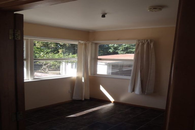 Photo of property in 37 Meilland Place, Glen Eden, Auckland, 0602