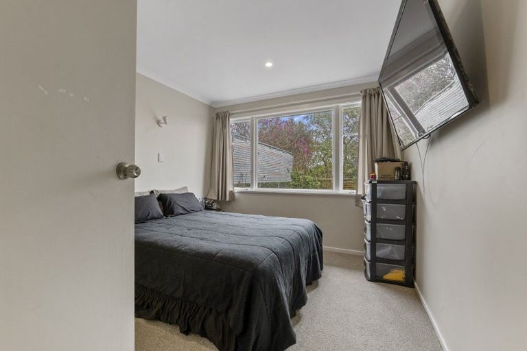 Photo of property in 75 Mould Street, Waitara, 4320