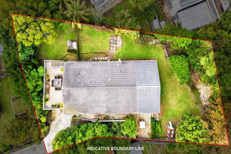 Photo of property in 92 Awaruku Road, Torbay, Auckland, 0630