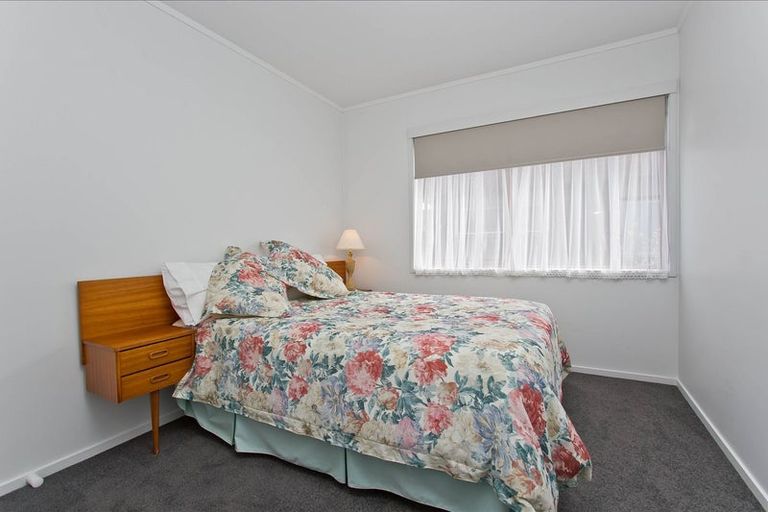 Photo of property in 71 Sandspit Road, Shelly Park, Auckland, 2014