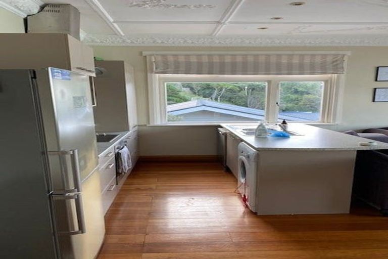 Photo of property in 126 Grafton Road, Roseneath, Wellington, 6011