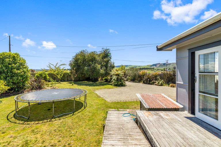 Photo of property in 48 Lee Road, Hannahs Bay, Rotorua, 3010