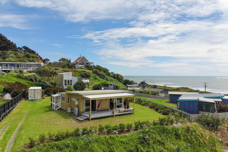 Photo of property in 6 Wainamu Road, Raglan, 3297