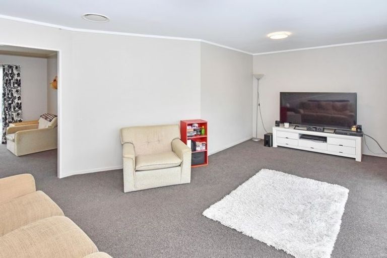 Photo of property in 6 Leila Place, Clover Park, Auckland, 2019