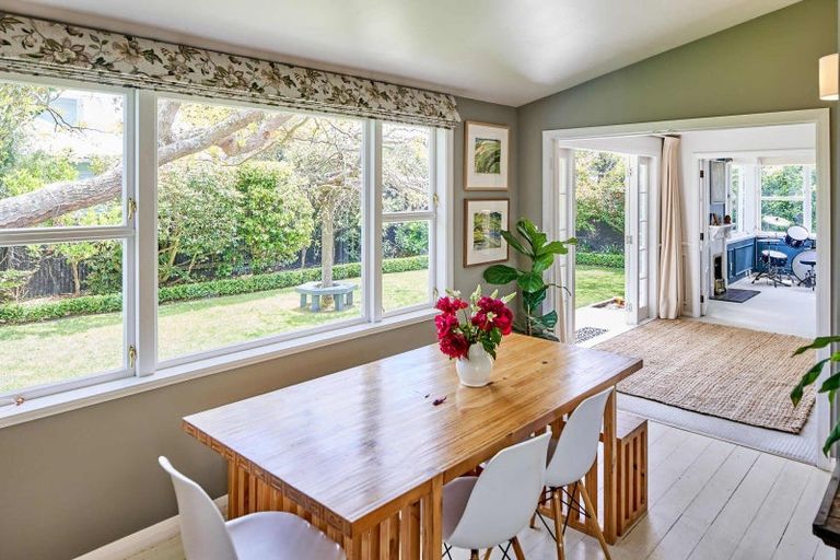 Photo of property in 15 Konini Street, Eastbourne, Lower Hutt, 5013