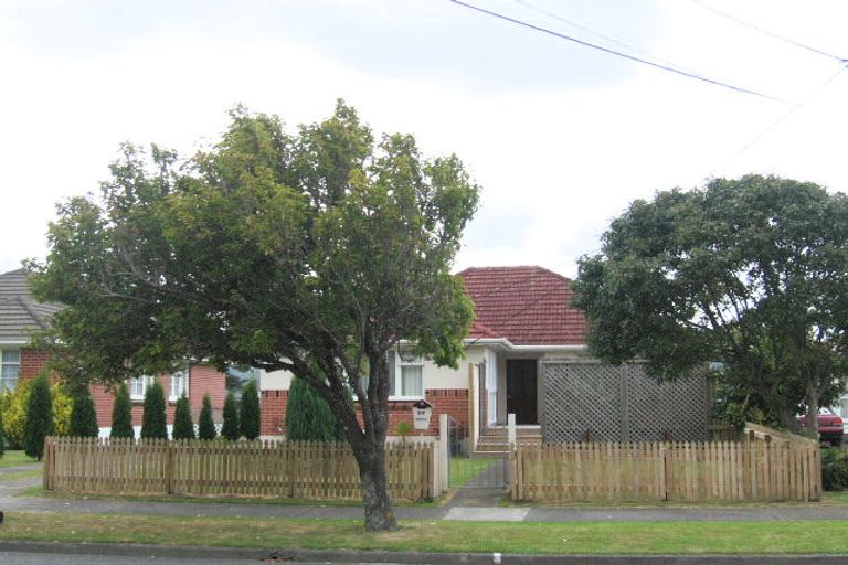 Photo of property in 84 Fraser Crescent, Elderslea, Upper Hutt, 5018