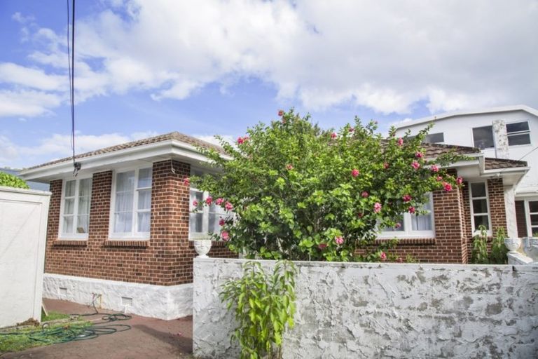 Photo of property in 3/4 Sydney Street, Hauraki, Auckland, 0622