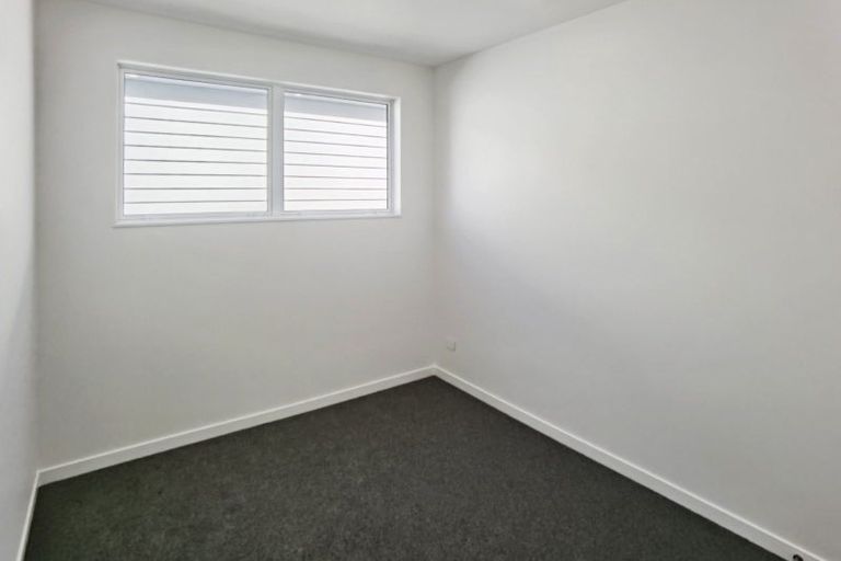 Photo of property in 6 Yellow Pear Lane, Karaka, 2578