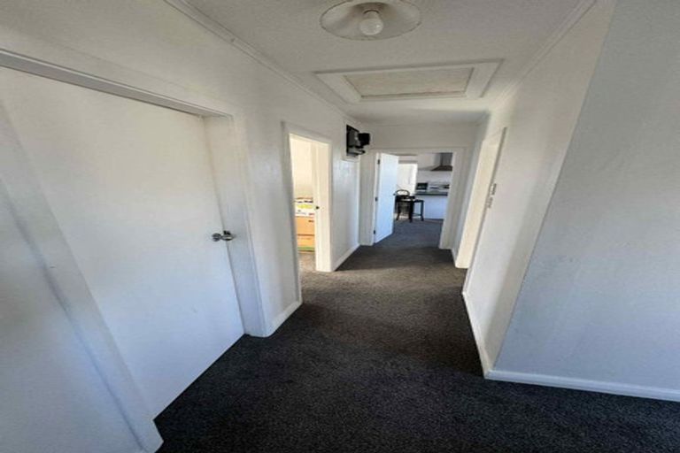 Photo of property in 5 Whenua View, Titahi Bay, Porirua, 5022