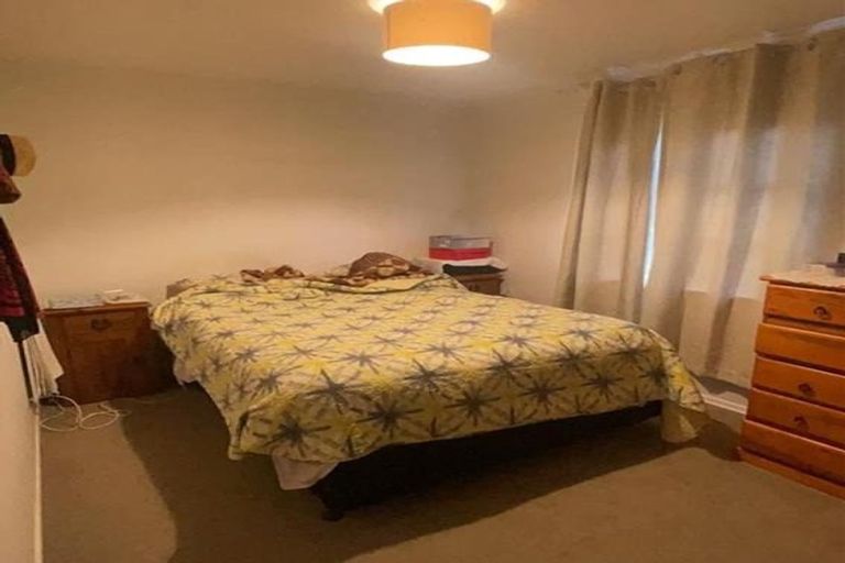 Photo of property in 32 Abbotleigh Avenue, Te Atatu Peninsula, Auckland, 0610