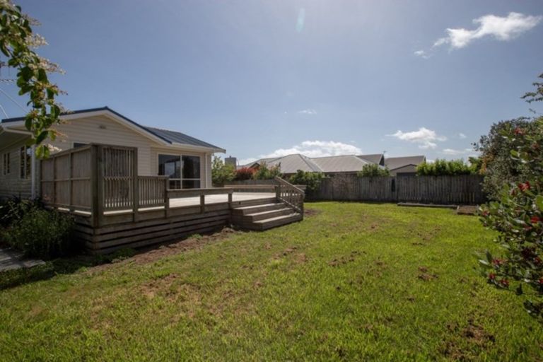 Photo of property in 11 Benner Drive, Ngatea, 3503