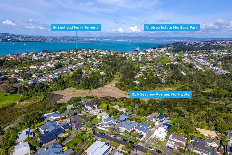 Photo of property in 35a Seaview Avenue, Northcote, Auckland, 0627