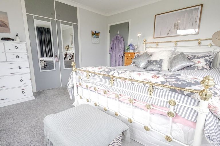 Photo of property in 390 Robertson Road, Harihari, 7884