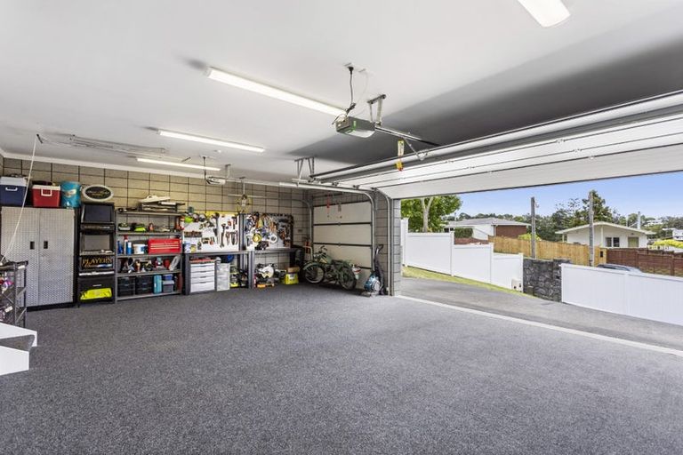 Photo of property in 13 Lanigan Street, Birkdale, Auckland, 0626