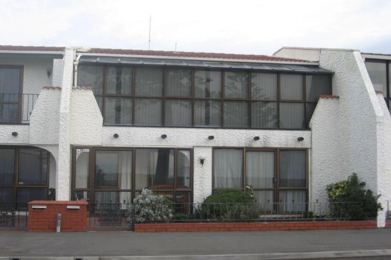 Photo of property in 459 Marine Parade, Napier South, Napier, 4110