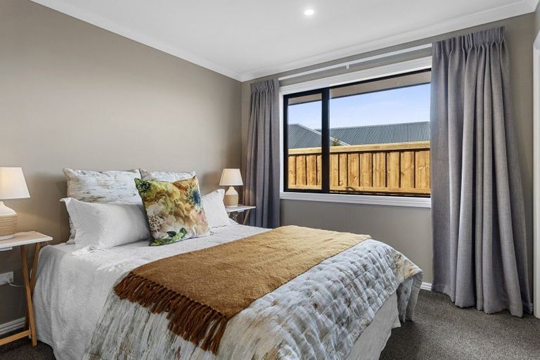 Photo of property in 64 Watkins Drive, Rangiora, 7400