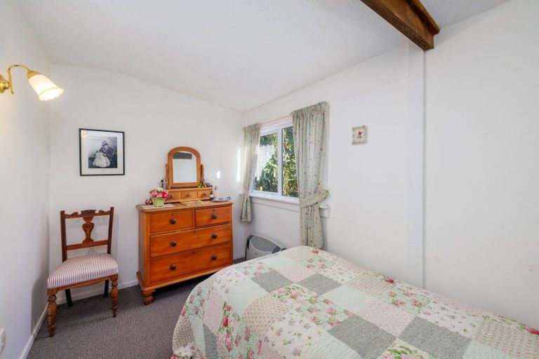 Photo of property in 12 Marine Drive, Diamond Harbour, 8972