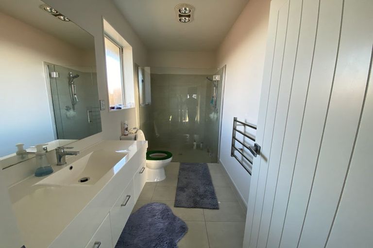 Photo of property in 86 Shillingford Boulevard, Rolleston, 7615