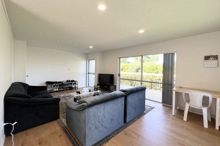 Photo of property in 1/7 Becroft Drive, Forrest Hill, Auckland, 0620