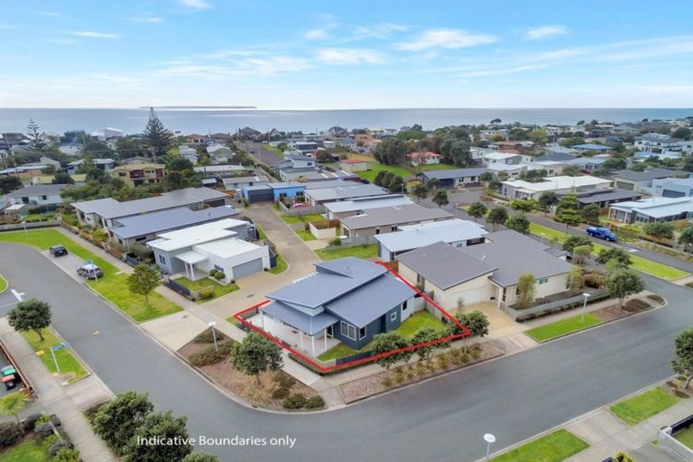 Photo of property in 45 Spinifex Street, Papamoa Beach, Papamoa, 3118