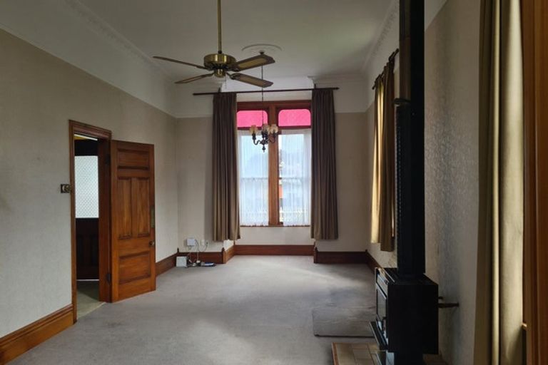 Photo of property in 27 Wood Street, Greytown, 5712