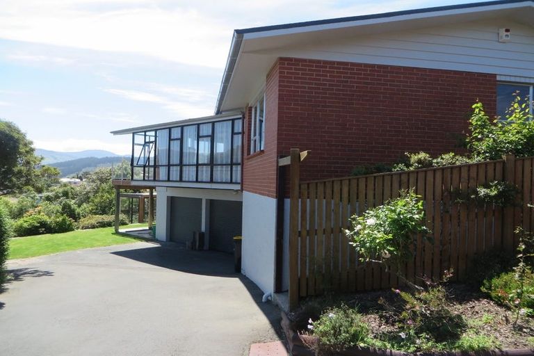 Photo of property in 107 Larnach Road, Vauxhall, Dunedin, 9013