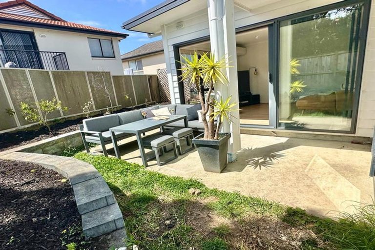 Photo of property in 45 Nautilus Drive, Gulf Harbour, Whangaparaoa, 0930