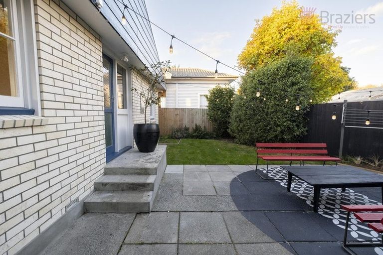 Photo of property in 2/103 Opawa Road, Opawa, Christchurch, 8023