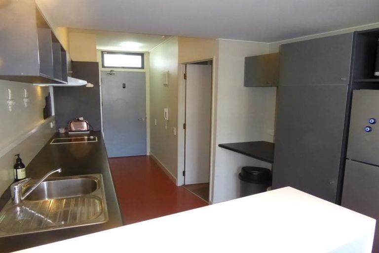 Photo of property in Hannahs Corner, 28/8 Leeds Street, Te Aro, Wellington, 6011