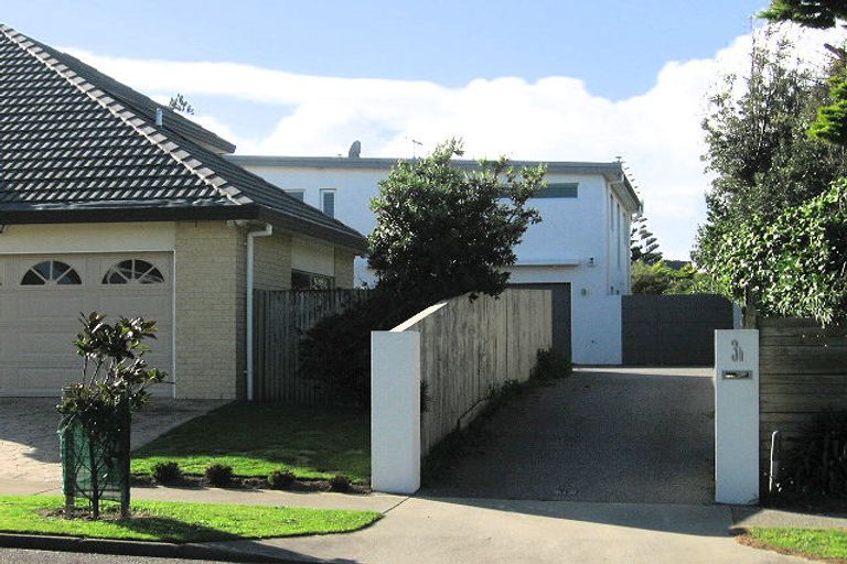 Photo of property in 3a Waiheke Street, Waikanae Beach, Waikanae, 5036