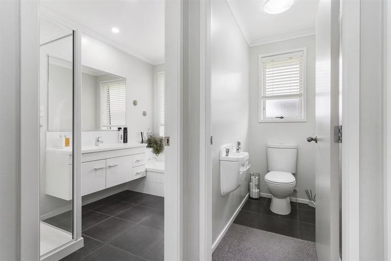 Photo of property in 83 Doncaster Drive, Papamoa Beach, Papamoa, 3118