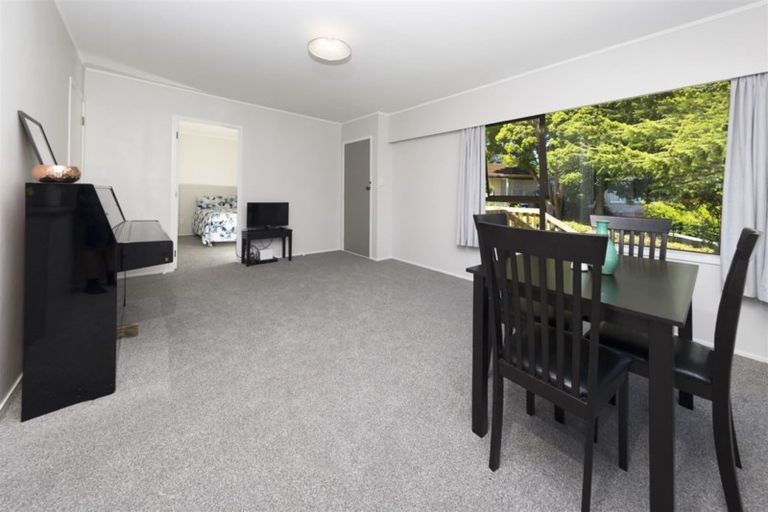 Photo of property in 1/20 Gladys Avenue, Glenfield, Auckland, 0629