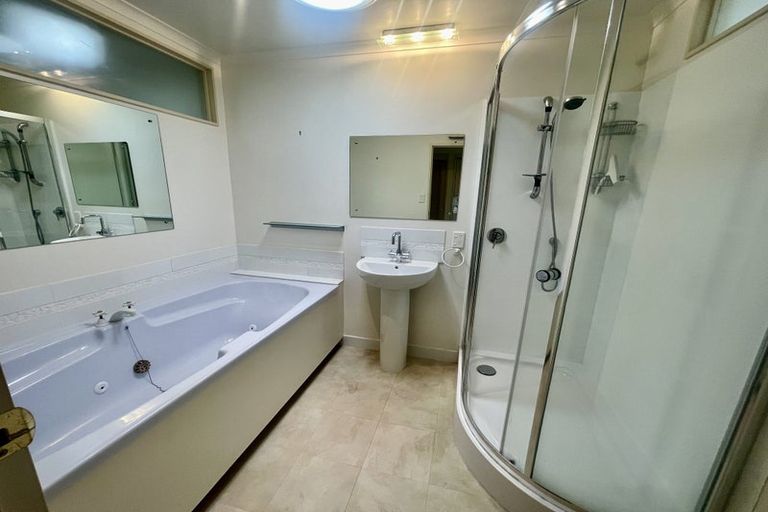 Photo of property in 14 The Cliffs, Britannia Heights, Nelson, 7010