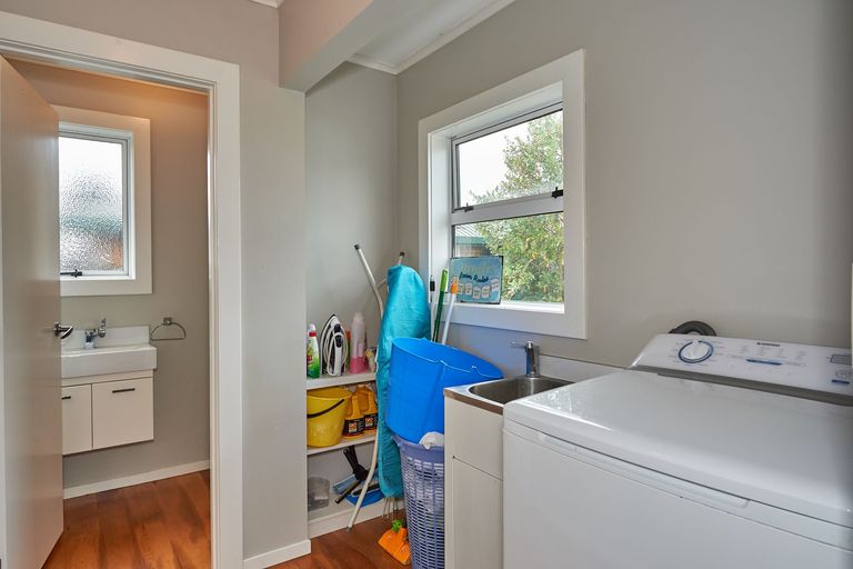 Photo of property in 7 Matamau Street, Palmerston North, 4414