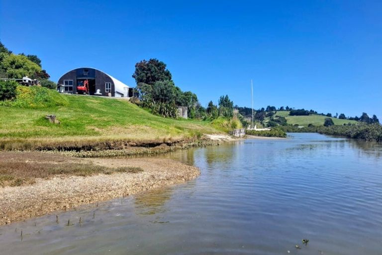 Photo of property in 68 Goodall Road, Snells Beach, 0920