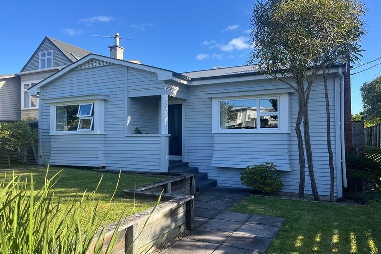 Photo of property in 28 Wembley Road, Mount Eden, Auckland, 1041