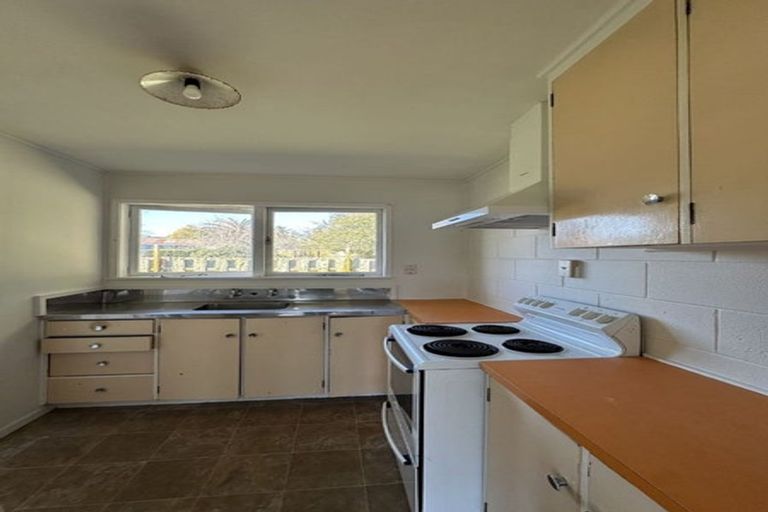 Photo of property in 2/3 Kita Road, Manurewa, Auckland, 2102