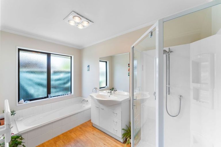 Photo of property in 38 Hollybush Drive, Brightwater, 7022